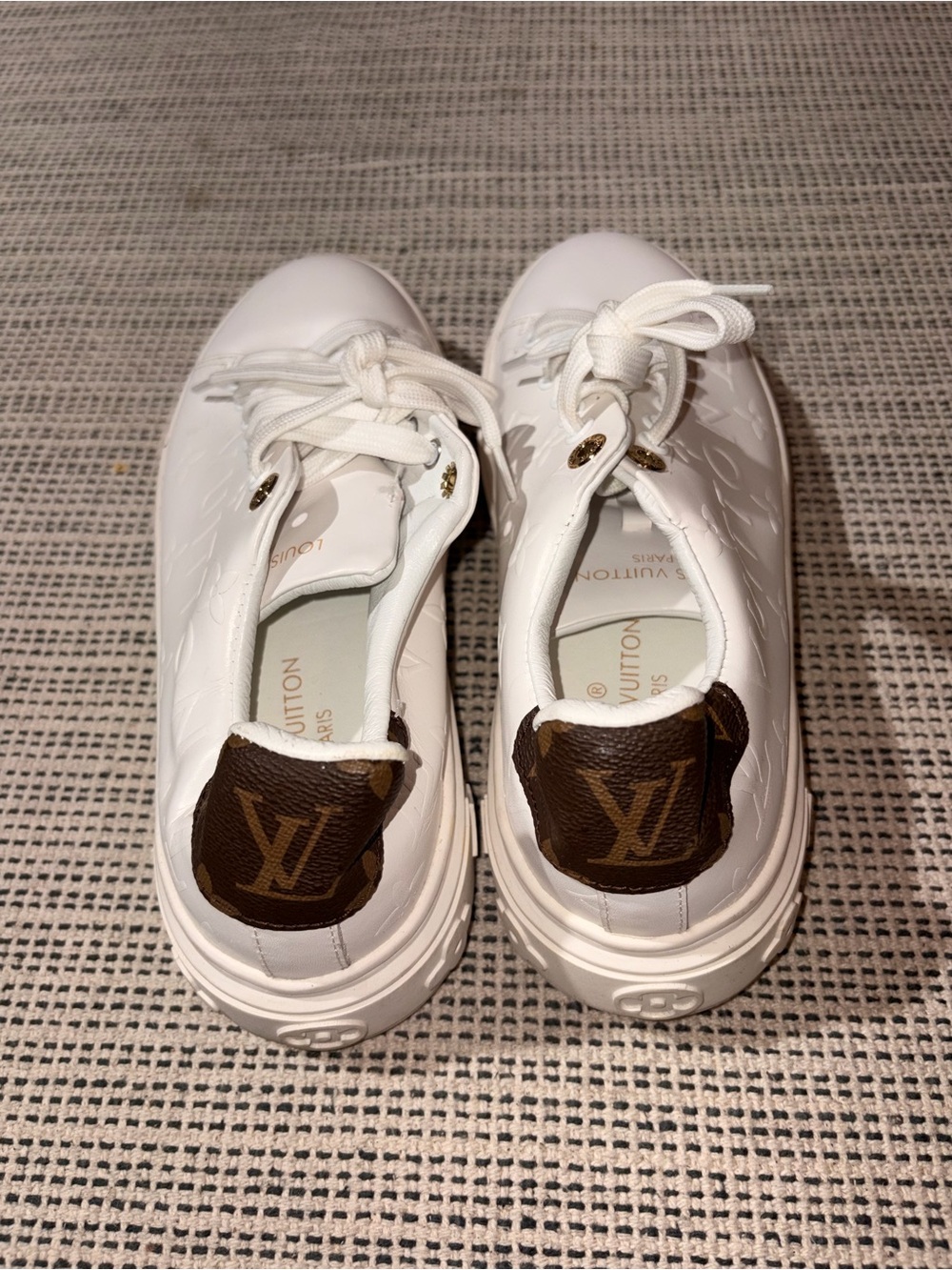LOUIS VUITTON Women's Time Out Sneaker Size 40/US10 - Picture 6 of 11